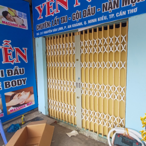 Cửa Kéo Đài Loan Màu Vàng Kem